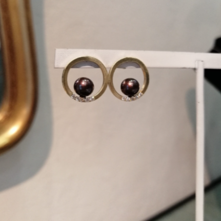 Alina Pearl earrings